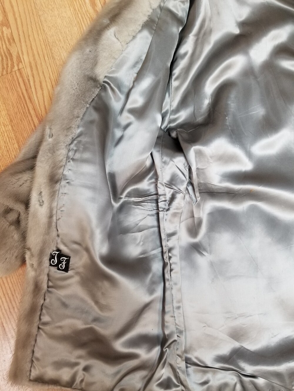 $2895 Classic Light Gray Mink Coat - Picture 9 of 10